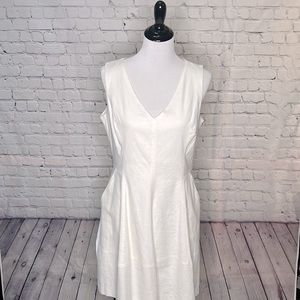 Sz 14 V-neck dress—perfect for graduations, beach pics or family function!